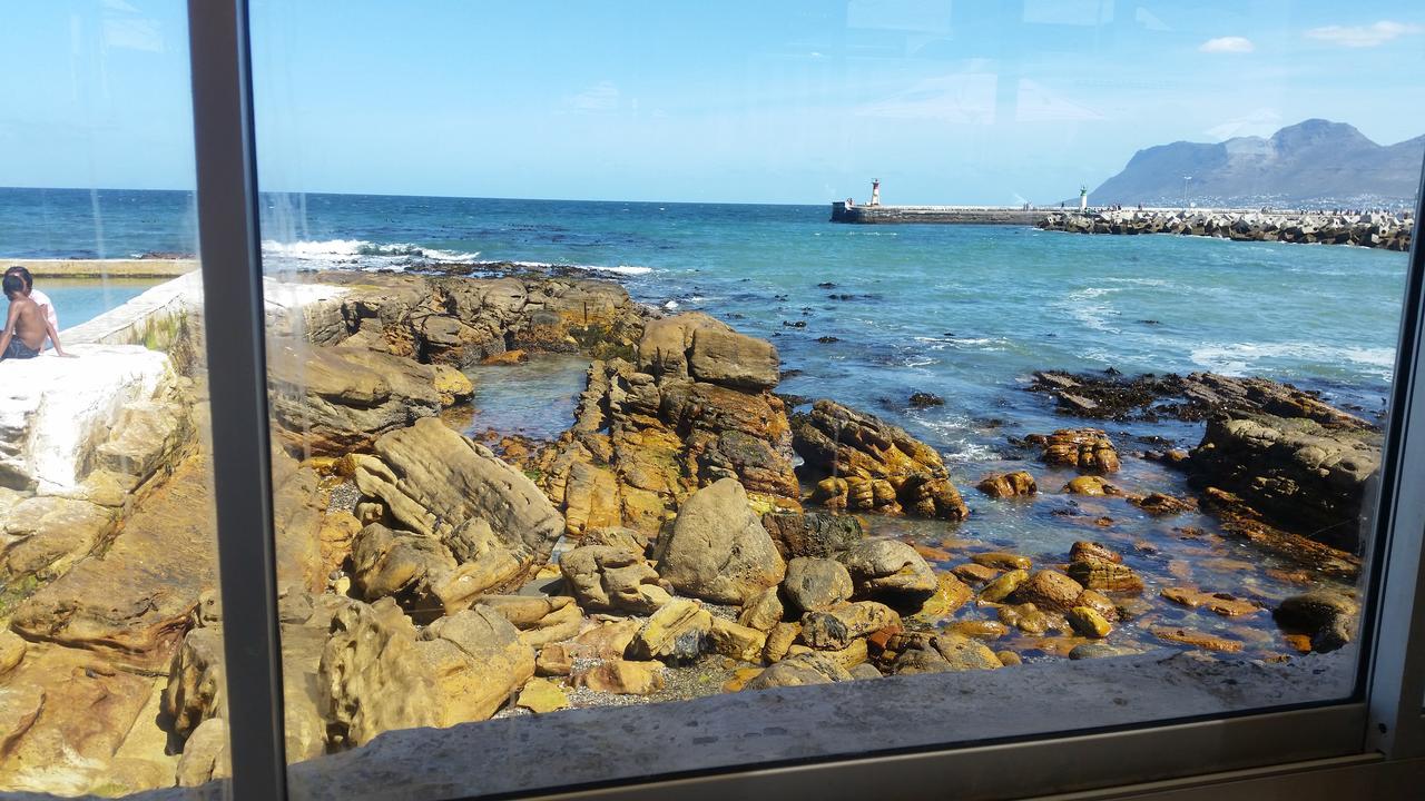 Coral Sands On Muizenberg Eksteriør bilde